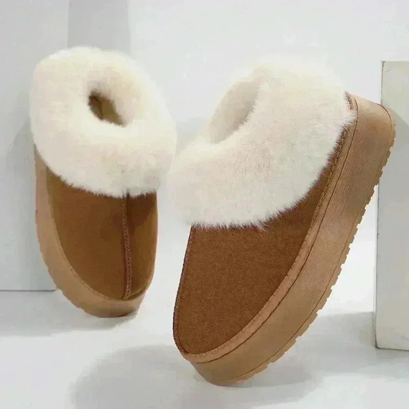 Brown Fashionable Women's Suede Shearling Ankle Moccasins - Picture 2 of 8